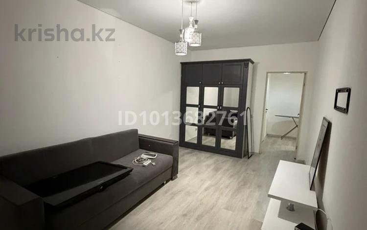 1-комнатная квартира · 45 м² · 9/12 этаж, мкр Акбулак, Дарабоз 1-83 за 200 000 ₸ в Алматы, Алатауский р-н — фото 2