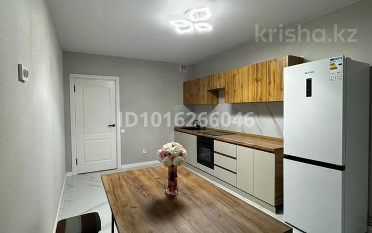 2-комнатная квартира · 70 м² · 5/10 этаж, Учетный квартал 272, квартал 17 20 за 250 000 ₸ в Абай — фото 2