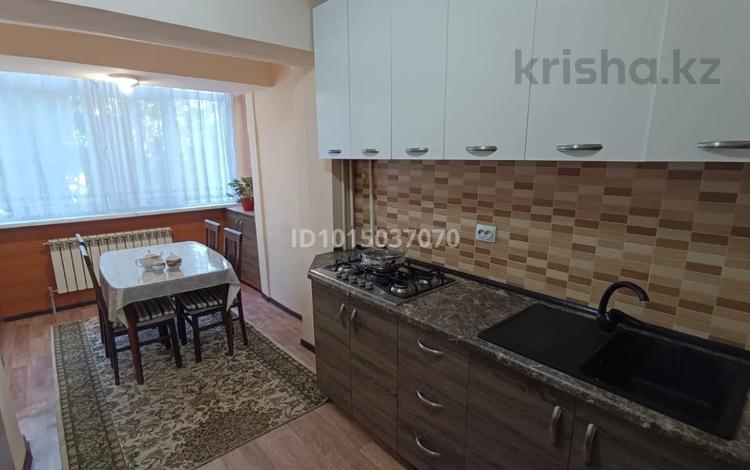 3-комнатная квартира · 62 м² · 2/5 этаж, мкр Орбита-4 9 — Парк первого президента за 400 000 ₸ в Алматы, Бостандыкский р-н — фото 2