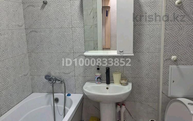 1-комнатная квартира · 9 м², Тауелсиздк 34/9 за 13 000 ₸ в Астане, Сарыарка р-н — фото 2