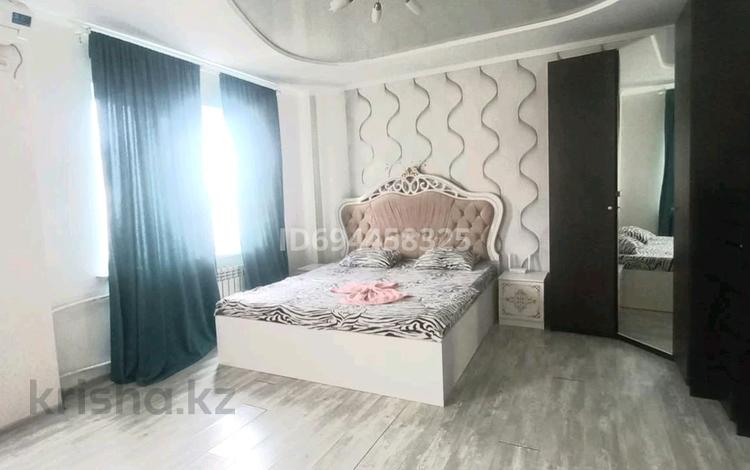 1-комнатная квартира · 42 м² · 3/6 этаж, мкр Нурсая 75 — Аква Парк за 10 000 ₸ в Атырау — фото 12