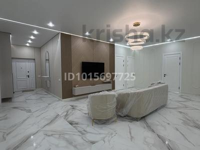 Отдельный дом · 5 комнат · 260.2 м² · 10 сот., мкр Геолог, Коскелдиева 12 за 87 млн ₸ в Атырау