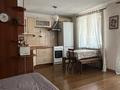 2-комнатная квартира · 55 м² · 1/9 этаж, улица Карбышева 22 — Виноградова за 15 000 ₸ в Усть-Каменогорске — фото 6