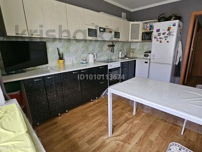 2-бөлмелі пәтер · 60 м² · 3/9 қабат, Кенен Азербаева 8 — Жумабаева /Кенен Әзірбаева, бағасы: 27.5 млн ₸ в Астане, Сарайшык р-н