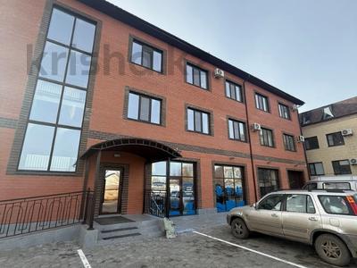 Офисы, склады, кабинеты и рабочие места · 33.5 м² за 167 500 ₸ в Актобе, мкр 12