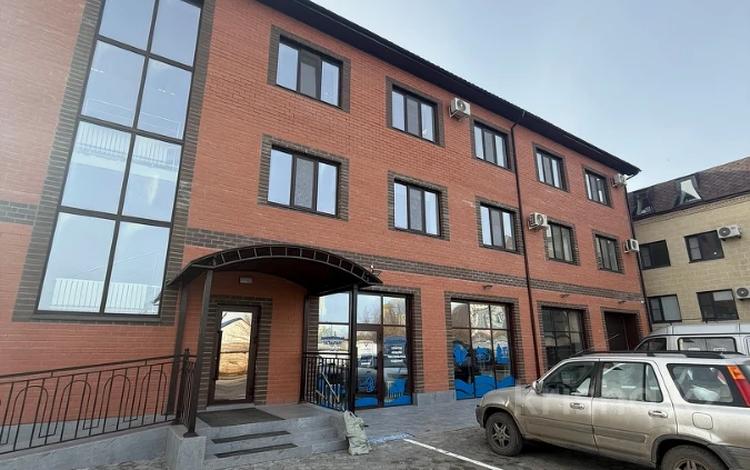 Офисы, склады, кабинеты и рабочие места · 33.5 м² за 167 500 ₸ в Актобе, мкр 12 — фото 7