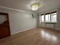 2-комнатная квартира · 50.1 м² · 5/5 этаж, мкр Центральный, Утемисова 87б за 14.9 млн ₸ в Атырау — фото 2