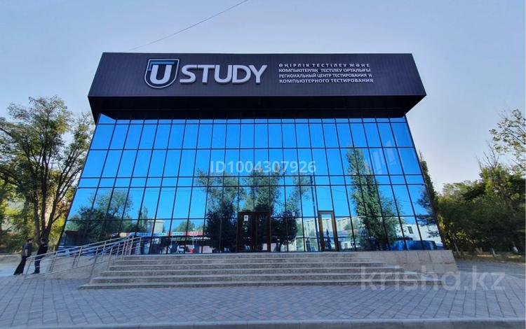 Свободное назначение, офисы, образование · 1200 м² за 350 млн 〒 в Таразе, мкр Акбулым — фото 2