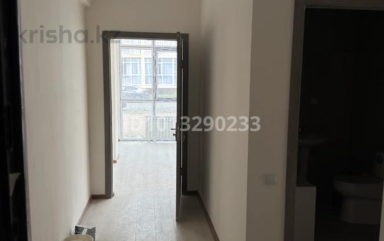 1-бөлмелі пәтер · 50 м² · 2/5 қабат, Абылай хана 2/5, бағасы: 20.8 млн ₸ в Каскелене — фото 2