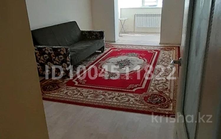 2-комнатная квартира · 56 м² · 3/6 этаж, 16-й мкр 42 — Мунайшы стадион, трц Актау, жк панорама за 150 000 〒 — фото 2