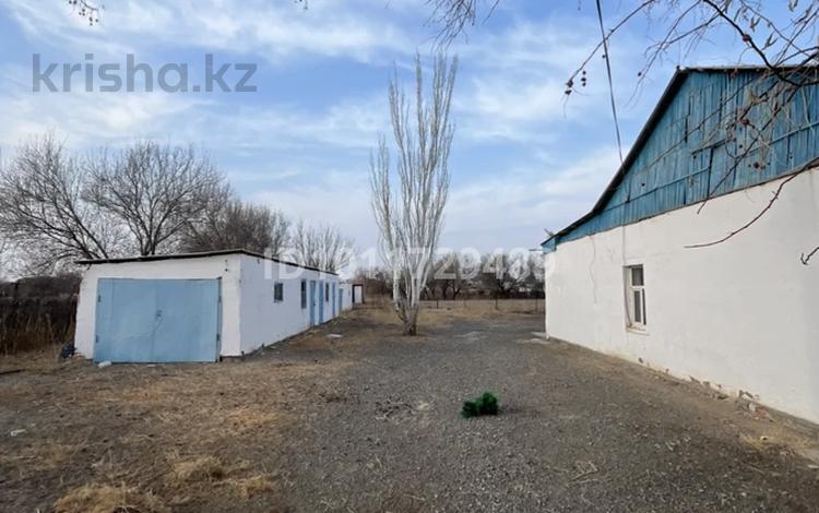 Часть дома · 7 комнат · 760 м² · 50 сот., ул. Маншук Маметовой 8 за 2.5 млн ₸ в Тартогай  — фото 2
