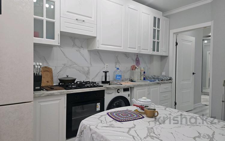 3-бөлмелі пәтер · 80 м² · 1/9 қабат, Бирлик, бағасы: 28 млн ₸ в Зачаганске — фото 2