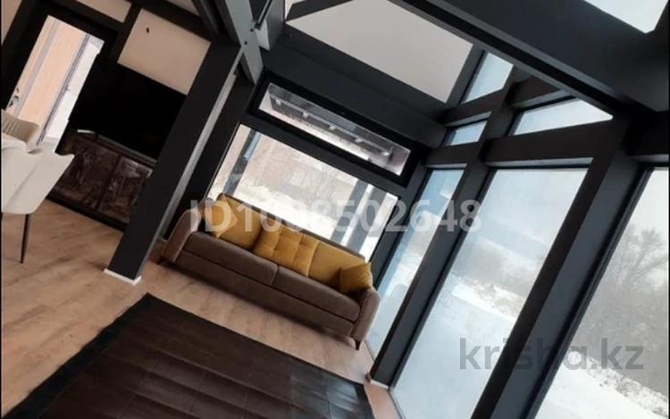 Отдельный дом · 4 комнаты · 250 м², Доброволец 60 за 1 млн 〒 в Актобе, жилой массив Кирпичный — фото 5