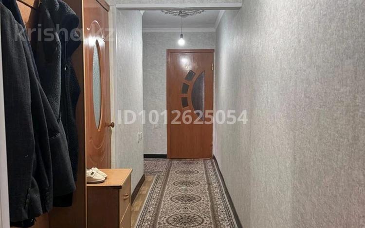 3-комнатная квартира · 54 м² · 2/5 этаж, Ш.Уалиханов 52 — 24 мектеп жан Жұлдыз садик магазин Титаник за 15.5 млн ₸ в Кентау — фото 2