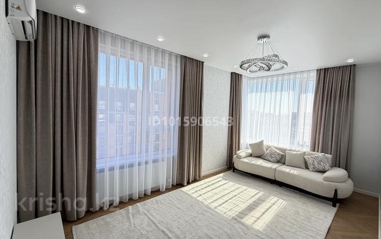 2-комнатная квартира · 62 м² · 11/17 этаж, Бухар Жырау 33/1 за 450 000 ₸ в Астане, Есильский р-н — фото 2