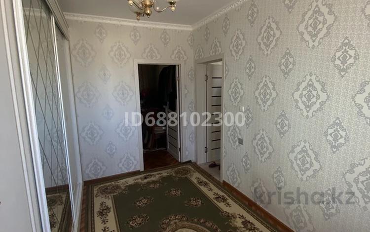 4-бөлмелі пәтер · 73.8 м² · 2/9 қабат, Шаталюка 42 — Возле пекарний и кафе “Медь”, бағасы: 20 млн ₸ в Сатпаев — фото 4