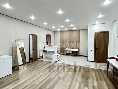 Офисы · 35 м² за 350 000 ₸ в Астане, Нура р-н