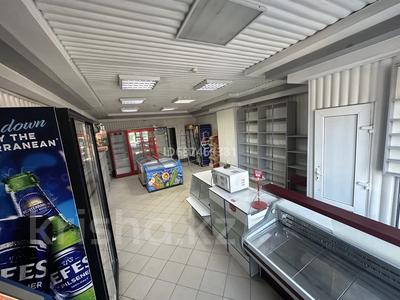 Дүкендер мен бутиктер · 60 м², бағасы: 200 000 ₸ в Актобе, мкр. Курмыш