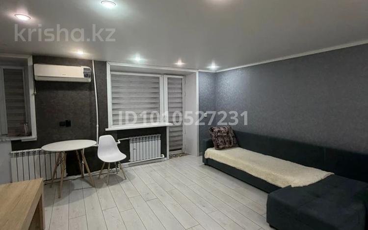 2-комнатная квартира · 50 м² · 5/5 этаж, мкр Новый Город 44 — Бухар жырау за 2 000 ₸ в Караганде, Казыбек би р-н — фото 2