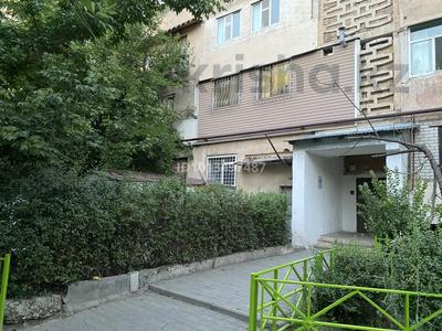 3-бөлмелі пәтер · 77 м² · 2/5 қабат, Восток 27 — Возле кафе Камшат, бағасы: 33 млн ₸ в Шымкенте, Аль-Фарабийский р-н