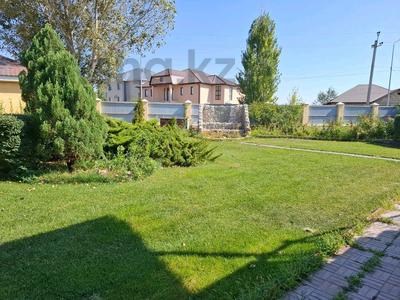 Отдельный дом · 4 комнаты · 391.7 м² · 17.04 сот., мкр Атырау, Байқоңыр 9а за 110 млн 〒