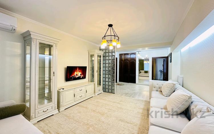 4-комнатная квартира · 120 м² · 1 этаж, Зенкова 77 за 60 000 ₸ в Алматы, Медеуский р-н — фото 2