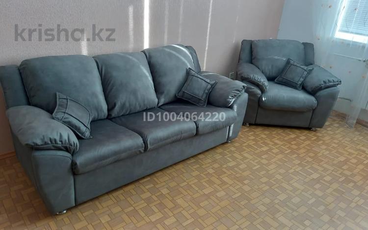 3-комнатная квартира · 70 м² · 2/9 этаж, 5 микрорайон 10 за 25 млн ₸ в Аксае — фото 2