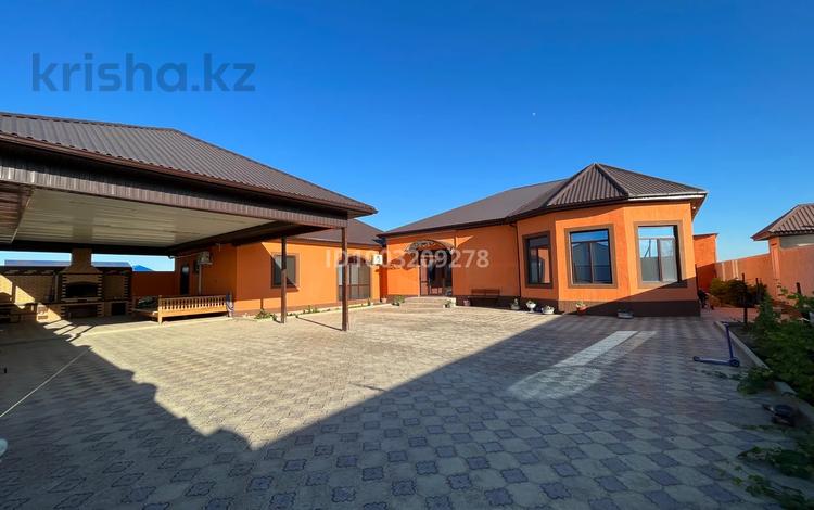 Отдельный дом · 4 комнаты · 281.8 м² · , 166 21 за 45 млн ₸ в Кульсары — фото 3