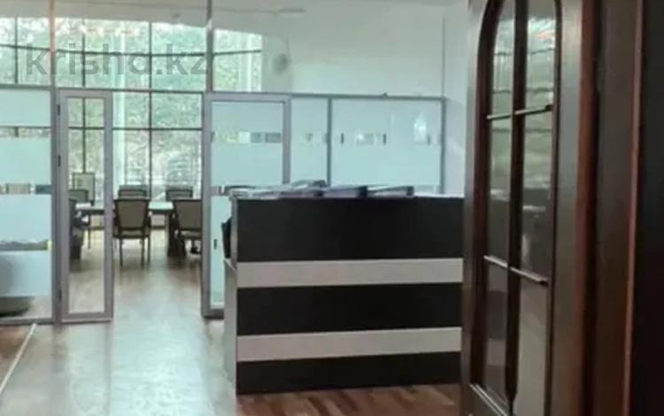 Отдельный дом · 10 комнат · 731.3 м² · 18.5 сот., мкр Горный Гигант — Жамакаева за ~ 678.5 млн ₸ в Алматы, Медеуский р-н — фото 3