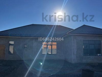 Отдельный дом · 5 комнат · 200 м² · 10 сот., мкр Лесхоз, Абильхан Кастеева 30 за 38 млн 〒 в Атырау