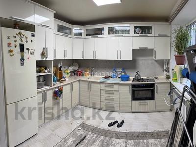3-комнатная квартира · 60 м² · 1/5 этаж, Кунаева 24 — Вечный огонь за 25 млн ₸ в 