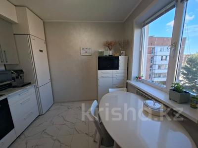 3-бөлмелі пәтер · 63 м² · 9/10 қабат, Степной 3 ш/а., Мкр Юго-Восток, мкр Степной 3, бағасы: 29 млн ₸ в Караганде, Казыбек би р-н
