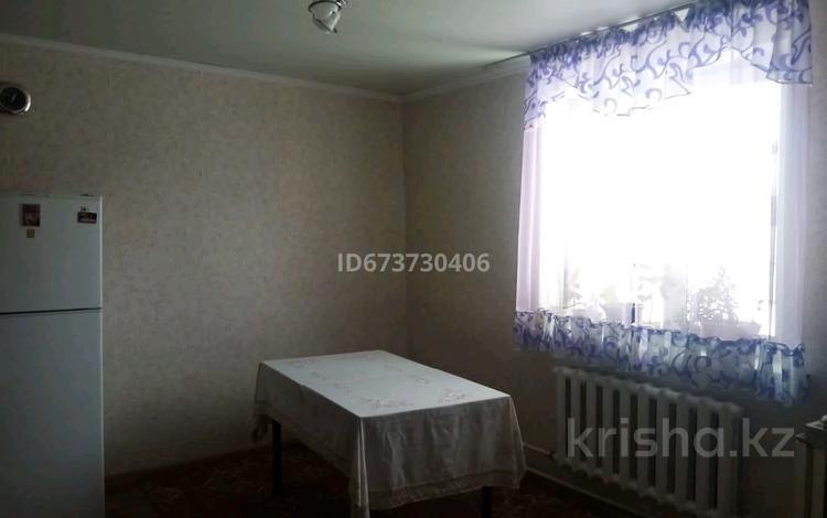 Отдельный дом • 3 комнаты • 75 м² • 4 сот., 4 проезд Кирпичный 17 за 19 млн 〒 в Петропавловске — фото 2