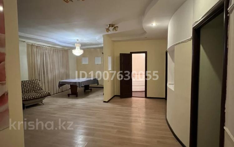 3-бөлмелі пәтер · 72 м² · 3 қабат, 11б блок Б, бағасы: 230 000 ₸ в Атырау, мкр Авангард-2 — фото 2