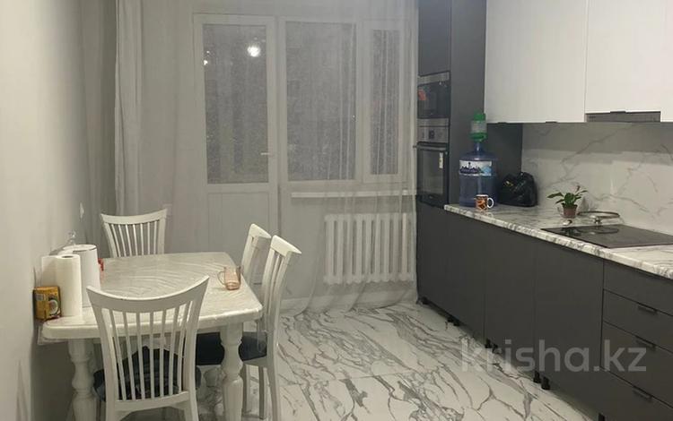 2-комнатная квартира · 80 м² · 2/12 этаж, Момышулы 16 за 280 000 ₸ в Астане, Алматы р-н — фото 2