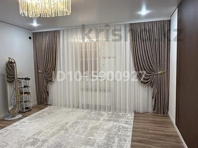 2-комнатная квартира · 65 м² · 1/5 этаж, 16-й мкр 83 за 21 млн ₸ в Актау