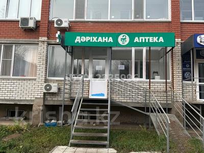 Еркін, кеңселер, дүкендер мен бутиктер, сұлулық салондары, медорталықтар мен дәріханалар, білім орталықтары, ойын-сауық · 50.1 м², бағасы: 23.5 млн ₸ в Уральске, мкр Северо-Восток