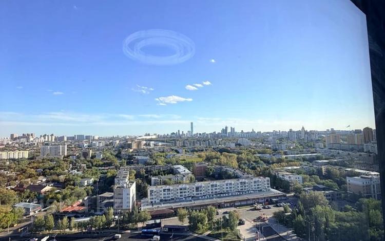 2-комнатная квартира · 45 м² · 21/21 этаж, Жанибека Тархана 2/6 — Валиханова Кравцова Ташенова за 300 000 ₸ в Астане, р-н Байконур — фото 2