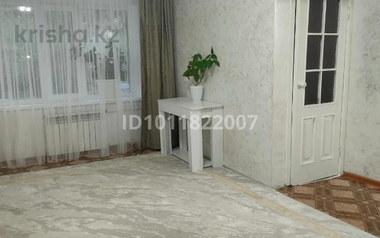 3-комнатная квартира · 58 м² · 1/5 этаж, Старый город, 8март 10 за 12 млн ₸ в Актобе — фото 7