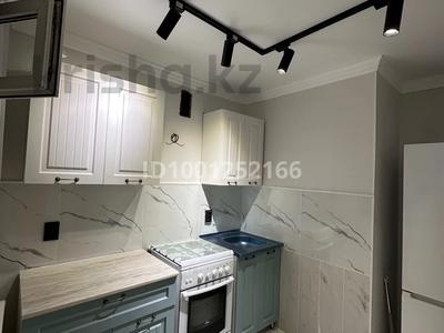 4-бөлмелі пәтер · 61 м² · 5/5 қабат, 1 ш/а 96/2 — Тургенева, бағасы: 220 000 ₸ в Актобе, мкр 5