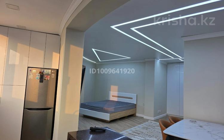 3-бөлмелі пәтер · 116 м² · 18/19 қабат, Брусиловского 159 — Кулымбетова, бағасы: 90 млн ₸ в Алматы, Алмалинский р-н — фото 2