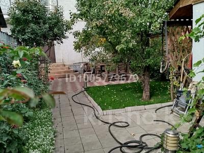 Отдельный дом · 5 комнат · 220 м² · 7.6 сот., мкр Акбулак — Шарипова-Лизуновой за 100 млн ₸ в Алматы, Алатауский р-н