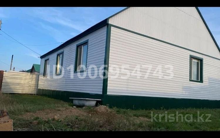 Отдельный дом · 3 комнаты · 130 м² · 10 сот., Сарыарка 148 — ул Алтай за 42 млн 〒 в Косшы — фото 2