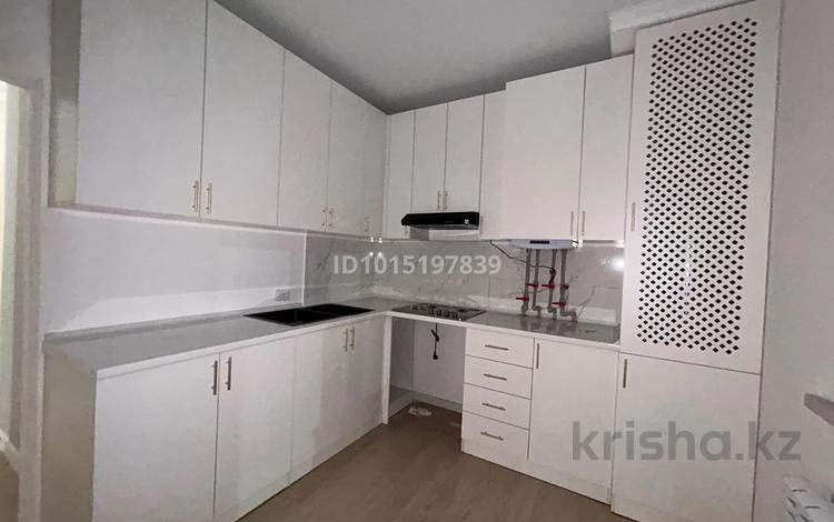 3-комнатная квартира · 76 м² · 1/5 этаж, мкр Бозарык 687/32 — Бозарык мөлтек ауданында за 150 000 ₸ в Шымкенте, Абайский р-н — фото 2