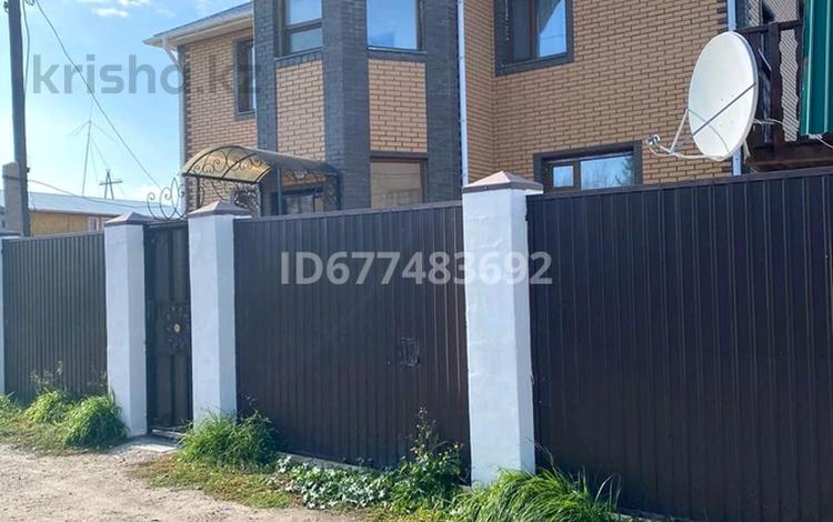 Дом · 8 комнат · 260 м², Казахстанская 5 за 70 000 〒 в Бурабае — фото 2