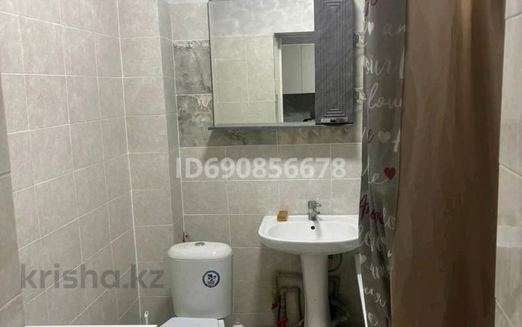 1-комнатная квартира · 28 м² · 1/10 этаж, мкр Шугыла, Жунисова 8 к2 — ул. жунисова уг.толеби за 180 000 ₸ в Алматы, Наурызбайский р-н — фото 2