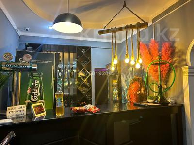 Свободное назначение, офисы, склады, общепит, салоны красоты, медцентры и аптеки, образование, кабинеты и рабочие места · 160 м² за 450 000 〒 в Жезказгане