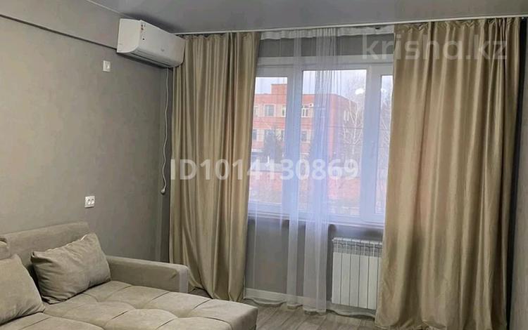 1-бөлмелі пәтер · 35 м² · 3/5 қабат, Новаторов 19, бағасы: 15 000 ₸ в Усть-Каменогорске, Ульбинский — фото 2