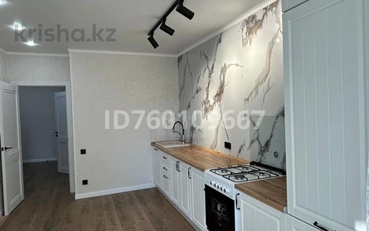 1-комнатная квартира · 53.4 м² · 1/5 этаж, Циолковского 1 корп. 2 — Циолковского Оракбаева за 25 млн ₸ в Уральске — фото 2