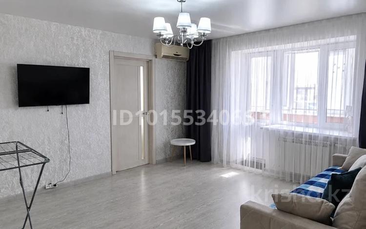 3-бөлмелі пәтер · 56 м² · 5/9 қабат, 1 ш/а 22 — Молдагуловой и есет батыра, бағасы: 20 млн ₸ в Актобе, мкр 5 — фото 2